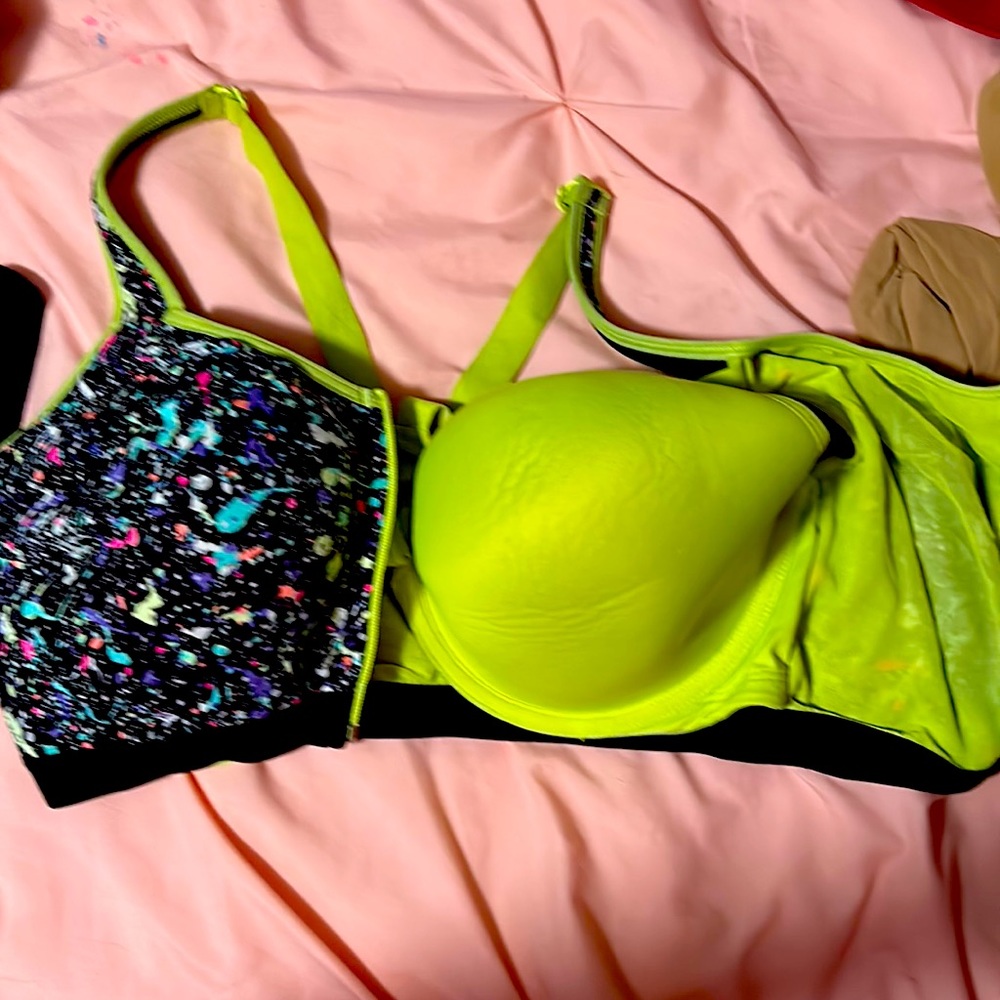 Victoria secret sports bra